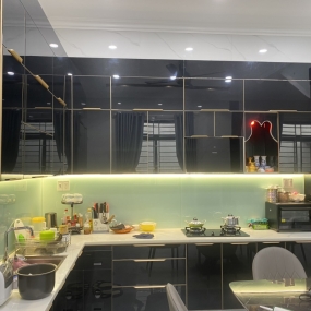 DỰ ÁN THI CÔNG TỦ NỘI THẤT CÁNH KÍNH ĐỨC HÒA 