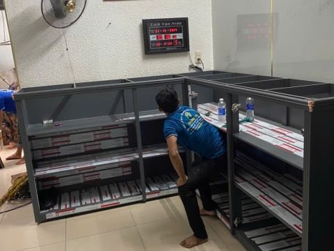 Lắp đặt Tủ chén nhôm nội thất công trình tại quận Bình Tân