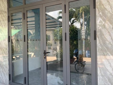 DỰ ÁN THI CÔNG CỬA NHÔM KÍNH TẠI LONG AN
