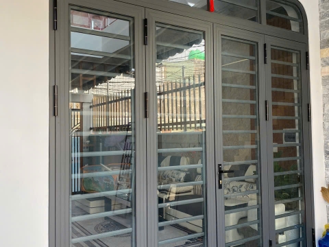 DỰ ÁN THI CÔNG CỬA NHÔM KÍNH TẠI ĐỨC HÒA, TÂY NINH