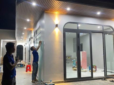 DỰ ÁN THI CÔNG CỬA NHÔM KÍNH TẠI ĐỨC HÒA, TÂY NINH