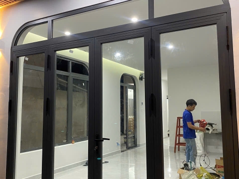 DỰ ÁN THI CÔNG CỬA NHÔM KÍNH TẠI ĐỨC HÒA, TÂY NINH