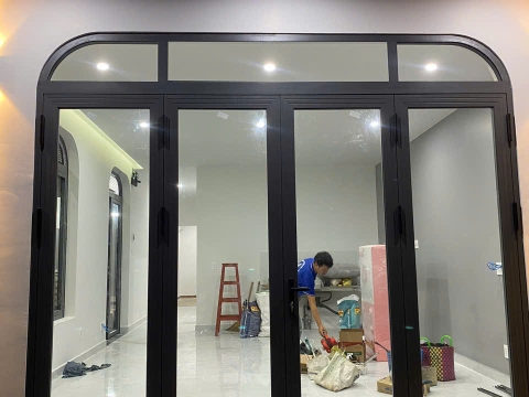 DỰ ÁN THI CÔNG CỬA NHÔM KÍNH TẠI ĐỨC HÒA, TÂY NINH