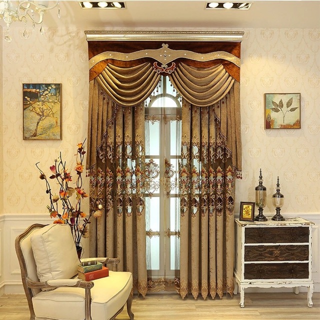 Rèm Cửa Cổ Điển Tại Thủ Thừa