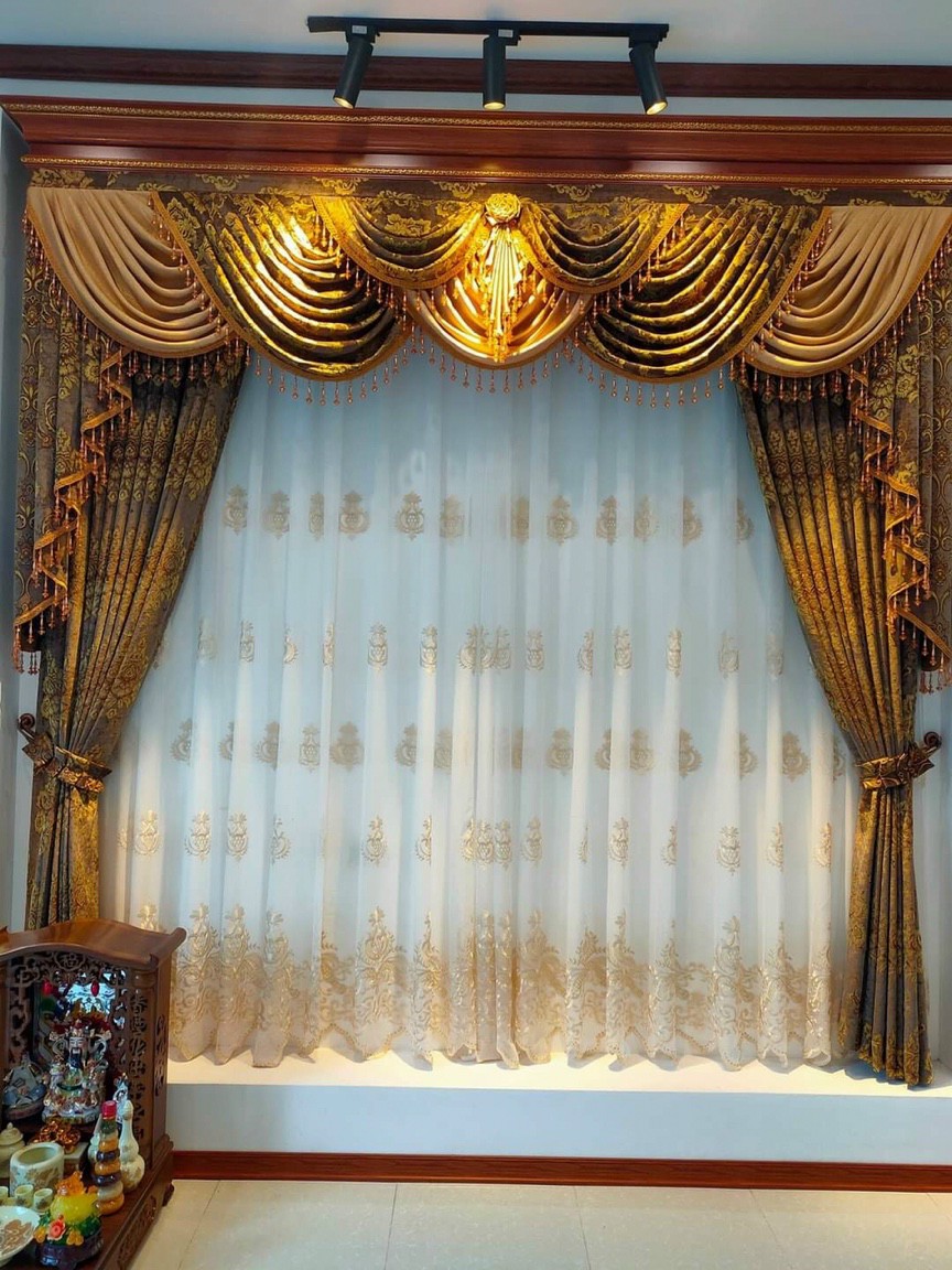 Rèm Cửa Cổ Điển Tại Đức Hòa