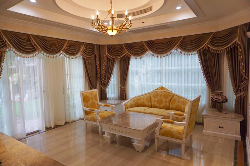 Rèm Cửa Cổ Điển Tại Vĩnh Hưng