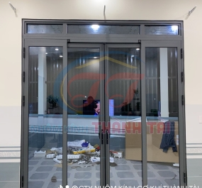 Cửa trượt quay Eurotech 4 cánh