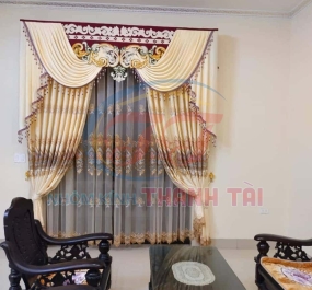 May Rèm Cửa Cổ Điển Tại Tân An, Long An