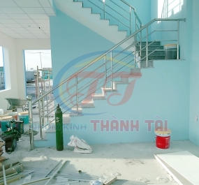 Cầu thang sắt cao cấp