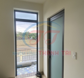 Cửa Đi Mở Quay Nhôm Xingfa 1 Cánh