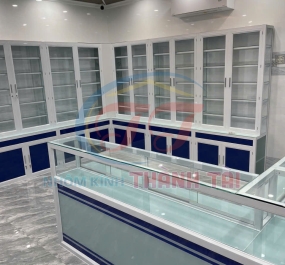 Tủ nhôm trưng bày Quầy Thuốc Tây