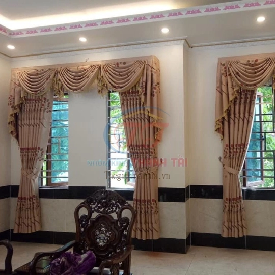 Rèm Cửa Cổ Điển Tại Tân Thạnh, Long An
