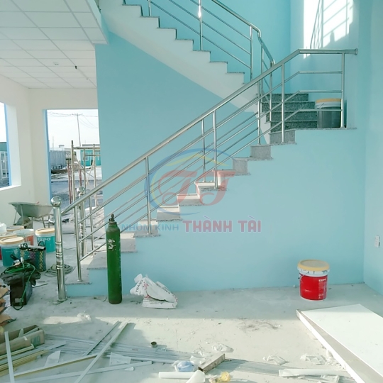 Cầu thang sắt cao cấp