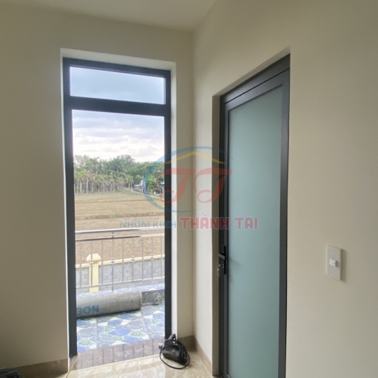 Cửa Đi Mở Quay Nhôm Xingfa 1 Cánh