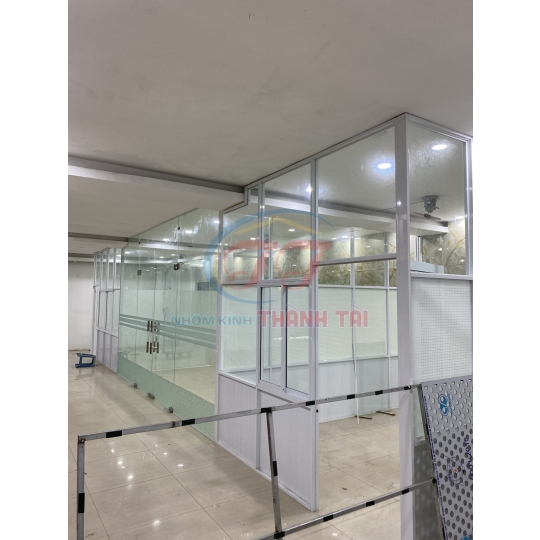 Thi công cửa kính cường giá tốt nhất Đức hoà-Long An