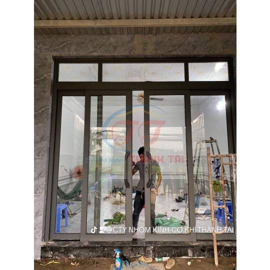 Cửa nhôm trượt quay Eurotech - M01