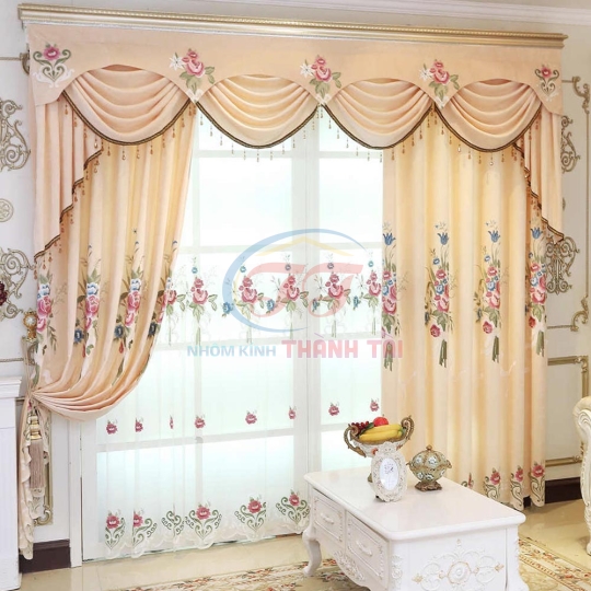 Rèm Cửa Cổ Điển Tại Thủ Thừa, Long An