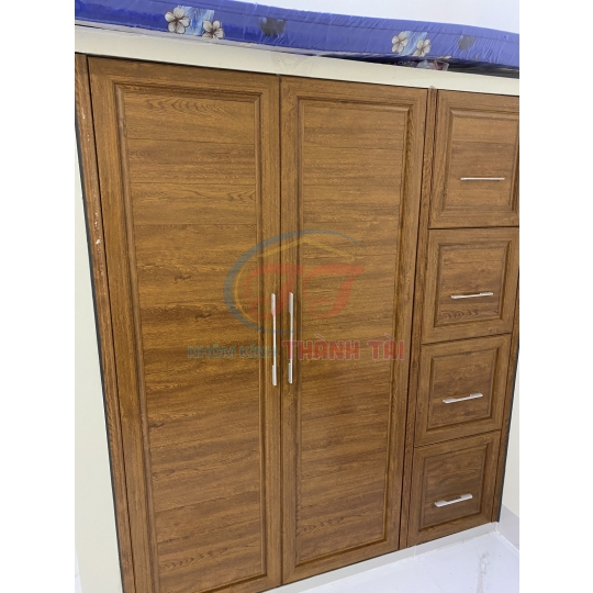 Tủ Quần Áo nhôm nội thất màu gỗ Lim 