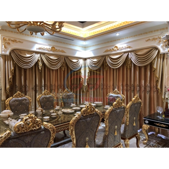 ​​​​​​​Rèm Cửa Cổ Điển Tại Tân Trụ, Long An