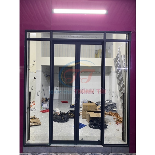 Vách ngăn văn phòng hệ nhôm 700 giá rẻ hạt dẻ cho các ace làm tiệm tóc, tiệm Spa, tiệm nail mới khỏi nghiệp và chuẩn bị khởi nghiệp 