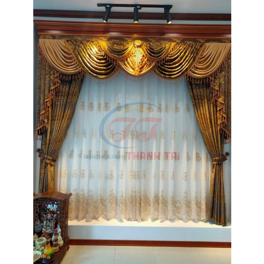 Rèm Cửa Cổ Điển Tại Đức Huệ, Long An