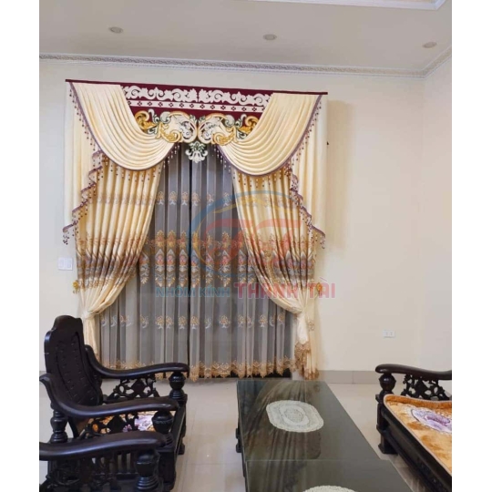 Rèm Cửa Cổ Điển Tại Cần Giuộc, Long An