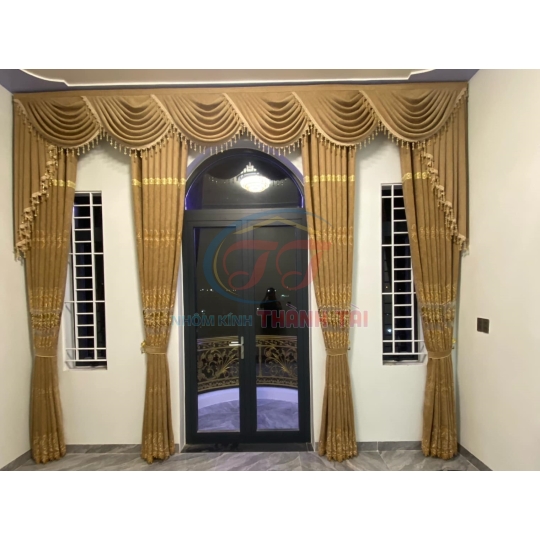 Rèm Cửa Cổ Điển Tại Vĩnh Hưng, Long An