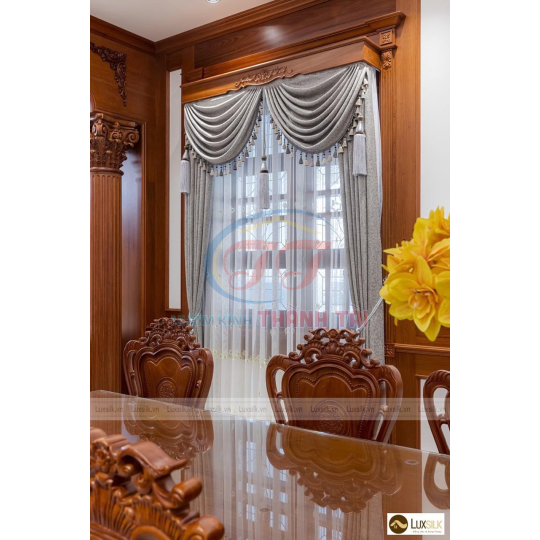 Rèm Cửa Cổ Điển Tại Châu Thành, Long An