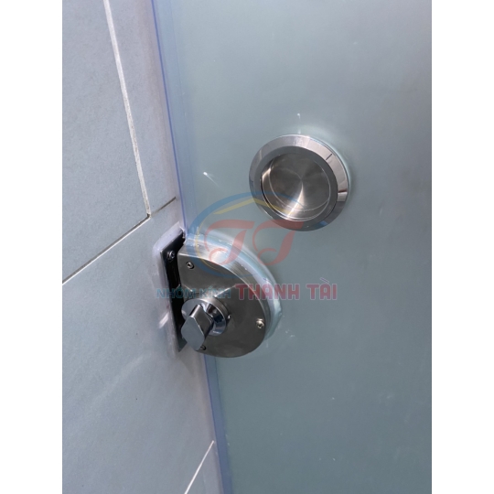Capin phòng tắm kính cường lực dày 10mm